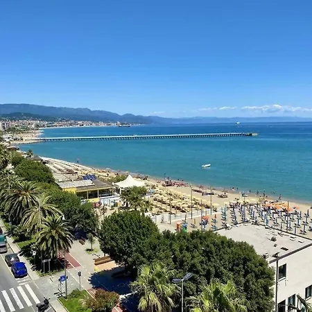 Vento Destate Centro Storico Con Ac * Vado Ligure