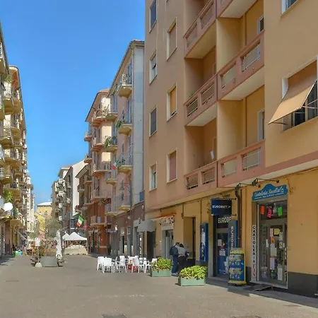 Vento Destate Centro Storico Con Ac Vado Ligure